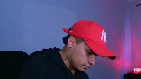 miguel  online show from November 17, 6:57 pm