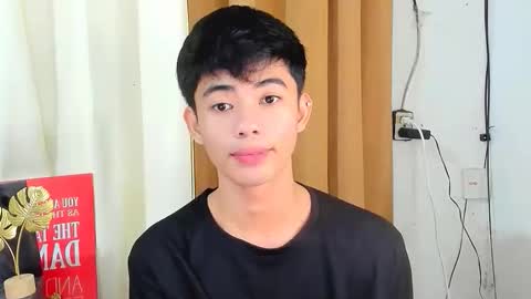 HI IM JAMES DONT FORGET GIVE ME THUMBS UP AND JOIN TO MY FANCLUB online show from December 18, 5:19 pm