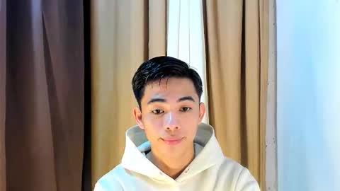 HI IM JAMES DONT FORGET GIVE ME THUMBS UP AND JOIN TO MY FANCLUB online show from February 27, 5:40 am