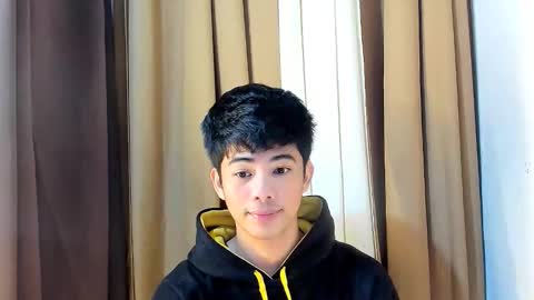 Snapshot of boynextdoor4ux chatting on March 26, 11:32 pm HI IM JAMES DONT FORGET GIVE ME THUMBS UP AND JOIN TO MY FANCLUB online show from March 26, 11:32 pm