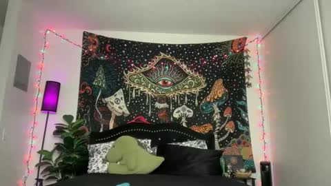 Puddin online show from November 9, 3:38 am