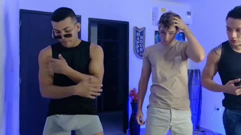 Angelo Mark Fernando Taylor online show from November 22, 11:31 am