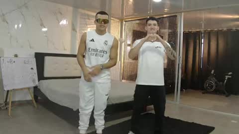 Snapshot of boysgang_sex chatting on May 19, 11:16 am Angelo Mark Fernando Taylor online show from May 19, 11:16 am