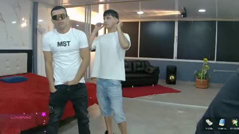Angelo Mark Fernando Taylor online show from July 14, 11:16 am