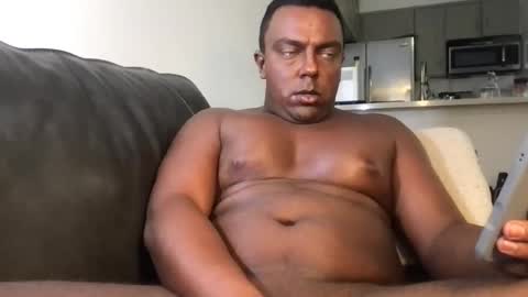 boytoy298812 online show from June 20, 8:28 am