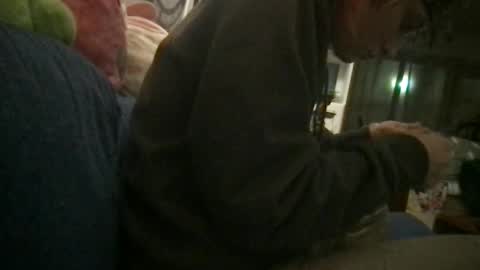 Snapshot of boywithbug chatting on February 1, 12:29 am boywithbug online show from February 1, 12:29 am