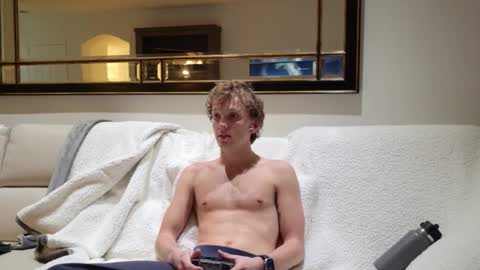 Snapshot of boyyhb chatting on November 14, 4:44 am Boyyhb online show from November 14, 4:44 am