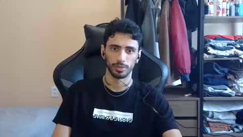 Snapshot of boyzinm2 chatting on May 6, 12:32 pm boyzinm2 online show from May 6, 12:32 pm