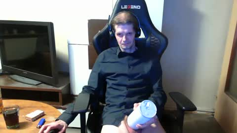 Snapshot of bponie1 chatting on February 21, 2:50 am bponie1 online show from February 21, 2:50 am