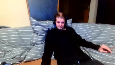 Snapshot of bponie1 chatting on September 15, 12:21 am bponie1 online show from September 15, 12:21 am