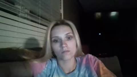 Snapshot of bps276 chatting on April 21, 1:53 am bps276 online show from April 21, 1:53 am
