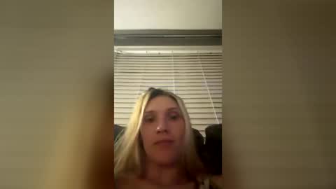 Snapshot of bps276 chatting on June 25, 1:38 am bps276 online show from June 25, 1:38 am