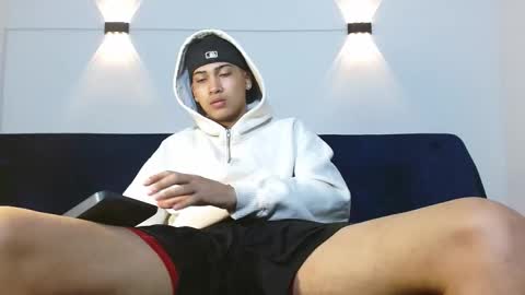 Snapshot of br4ndon_cooper chatting on September 18, 2:52 pm Brandon online show from September 18, 2:52 pm