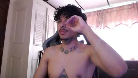 Snapshot of bra_c chatting on May 24, 7:41 pm bra_c online show from May 24, 7:41 pm