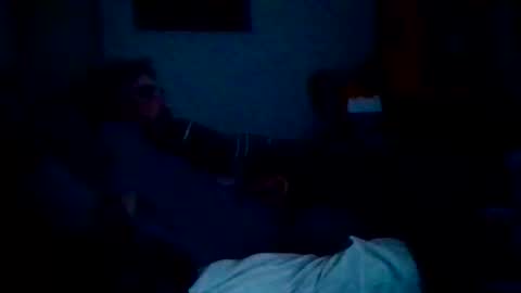 Snapshot of brad1989musiclife chatting on May 18, 9:37 am GuitarBrad1989 online show from May 18, 9:37 am