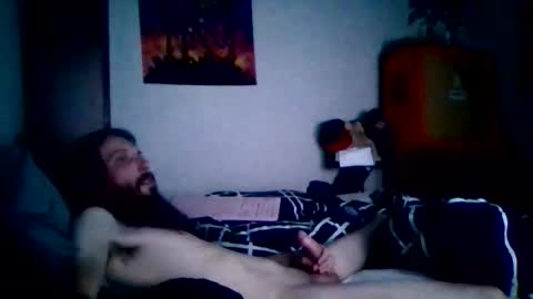 Snapshot of brad1989musiclife chatting on May 19, 6:42 am GuitarBrad1989 online show from May 19, 6:42 am