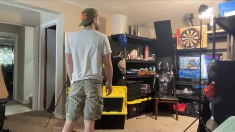 Snapshot of brad_bounce chatting on October 2, 6:59 pm Brad Ballsy online show from October 2, 6:59 pm