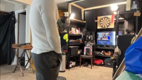 Snapshot of brad_bounce chatting on February 20, 1:24 am Brad Ballsy online show from February 20, 1:24 am