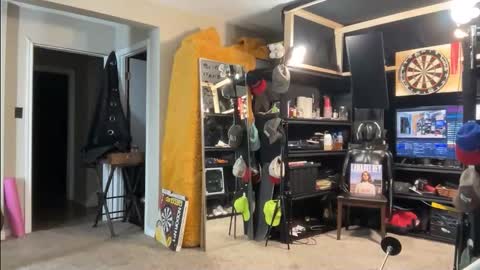 Snapshot of brad_bounce chatting on March 4, 2:06 am Brad Ballsy online show from March 4, 2:06 am