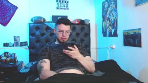 brad hot boy online show from October 10, 4:06 pm