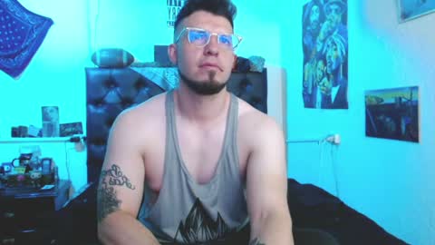 Snapshot of brad_hot_boy chatting on April 7, 3:45 pm brad hot boy online show from April 7, 3:45 pm