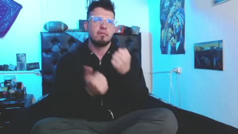 Snapshot of brad_hot_boy chatting on April 17, 6:11 pm brad hot boy online show from April 17, 6:11 pm