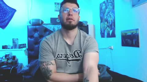 Snapshot of brad_hot_boy chatting on May 29, 4:16 pm brad hot boy online show from May 29, 4:16 pm
