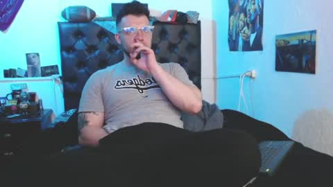 Snapshot of brad_hot_boy chatting on June 2, 1:40 am brad hot boy online show from June 2, 1:40 am