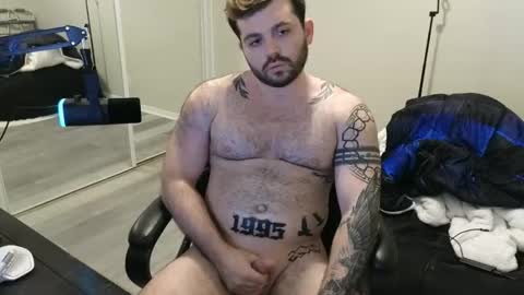 Snapshot of brad_larck199 chatting on June 3, 1:41 am keith lark199 online show from June 3, 1:41 am