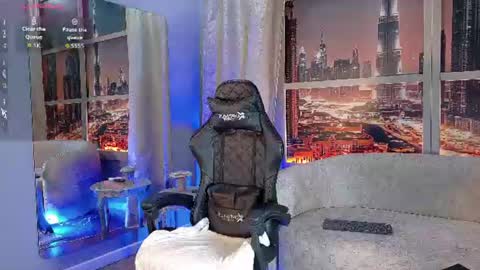 Snapshot of brad_summer chatting on June 18, 5:39 pm brad summer online show from June 18, 5:39 pm