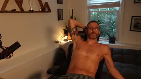 BradBronton online show from July 31, 11:42 am