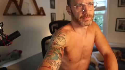 BradBronton online show from August 5, 11:46 am