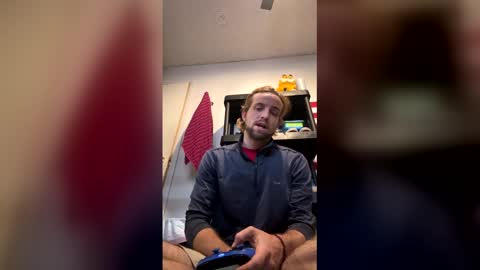 Snapshot of braden_thompson2012 chatting on May 4, 6:37 pm braden_thompson2012 online show from May 4, 6:37 pm