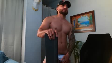 Bradley Martinez online show from February 17, 11:11 pm