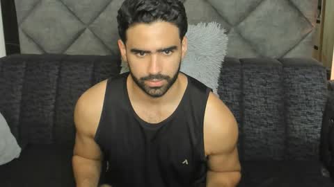 bradleymartin7 online show from February 6, 1:10 am