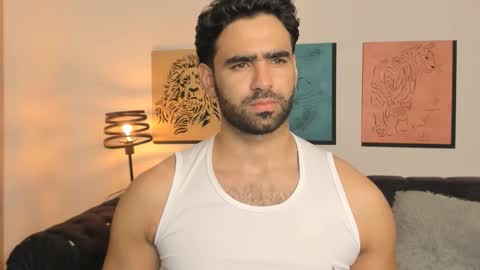 bradleymartin7 online show from March 11, 10:38 pm