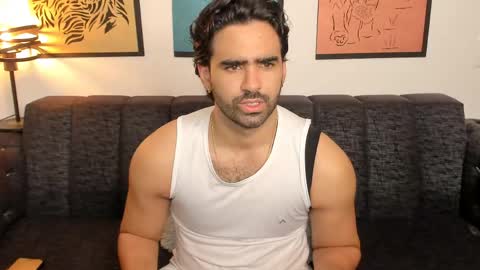 Snapshot of bradleymartin7 chatting on June 5, 11:49 am bradleymartin7 online show from June 5, 11:49 am