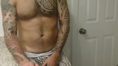 Snapshot of brahcuz chatting on November 16, 7:47 am Faka online show from November 16, 7:47 am