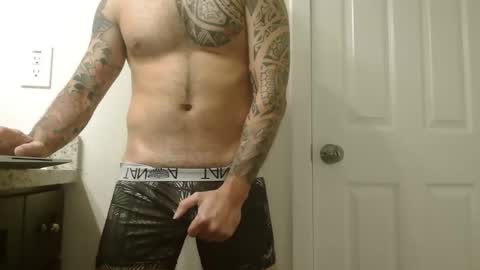 Snapshot of brahcuz chatting on December 18, 2:39 am Faka online show from December 18, 2:39 am