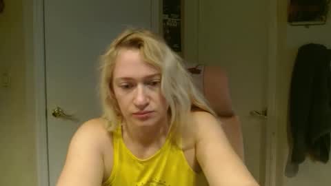 Snapshot of braindeadbetty chatting on June 9, 12:39 pm i am a naughty jedi knight online show from June 9, 12:39 pm