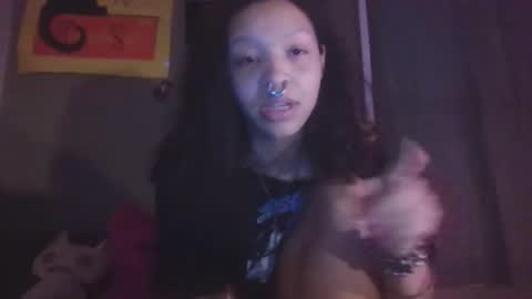 Snapshot of brainslushhdegen chatting on June 11, 2:22 am ottie online show from June 11, 2:22 am