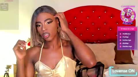 Snapshot of brandi_ross_ chatting on June 13, 7:12 pm Brandy online show from June 13, 7:12 pm