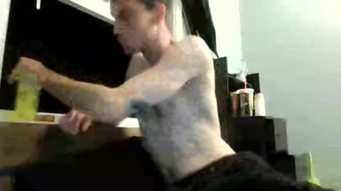 Snapshot of brandon255225 chatting on March 8, 2:04 am brandon255225 online show from March 8, 2:04 am