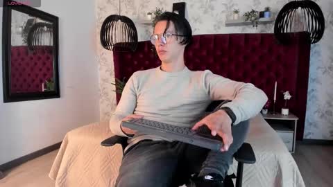 brandon_starkk online show from March 15, 11:49 am