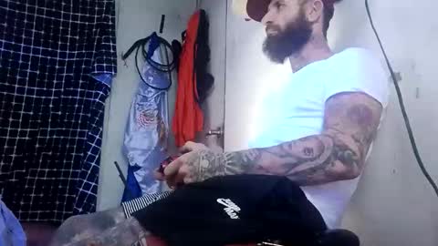 Snapshot of brandonchampagne7 chatting on December 16, 12:15 am brandonchampagne7 online show from December 16, 12:15 am