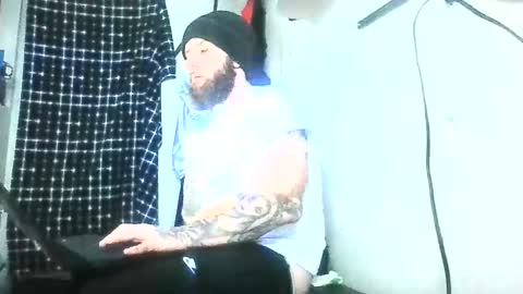 Snapshot of brandonchampagne7 chatting on December 20, 7:48 am brandonchampagne7 online show from December 20, 7:48 am