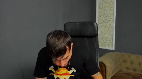 Snapshot of brandontatex chatting on May 17, 11:50 am BrandonTateX online show from May 17, 11:50 am
