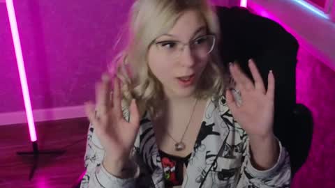 Belle  online show from January 1, 6:26 am