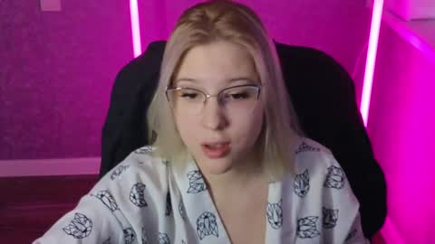 Belle  online show from January 22, 5:48 am