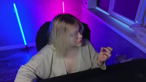 Belle  online show from March 3, 1:53 am